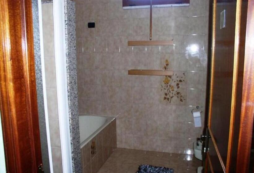 Номер Стандарт Четырехместный Совместный Санузел, B&b Santa Lucia