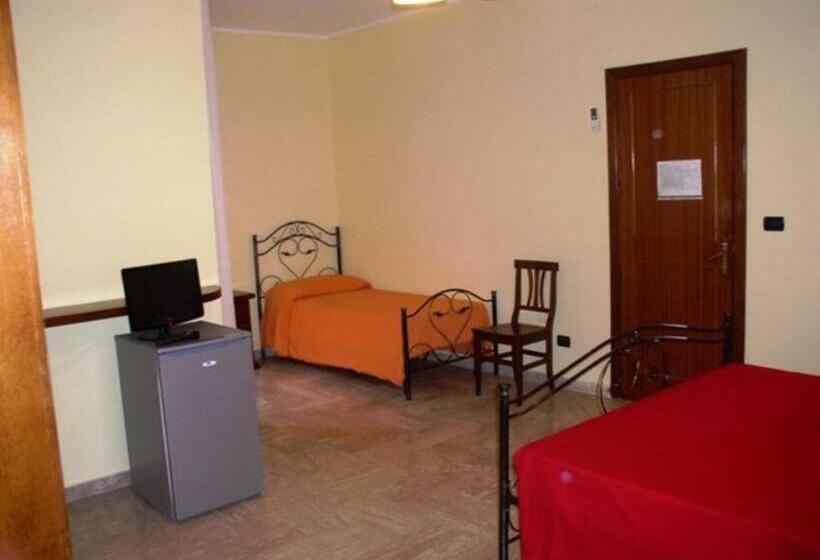 חדר סטנדרט חדר אמבטיה משותף, B&b Santa Lucia