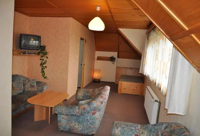 スタンダード４人部屋, Pension Nostalgie