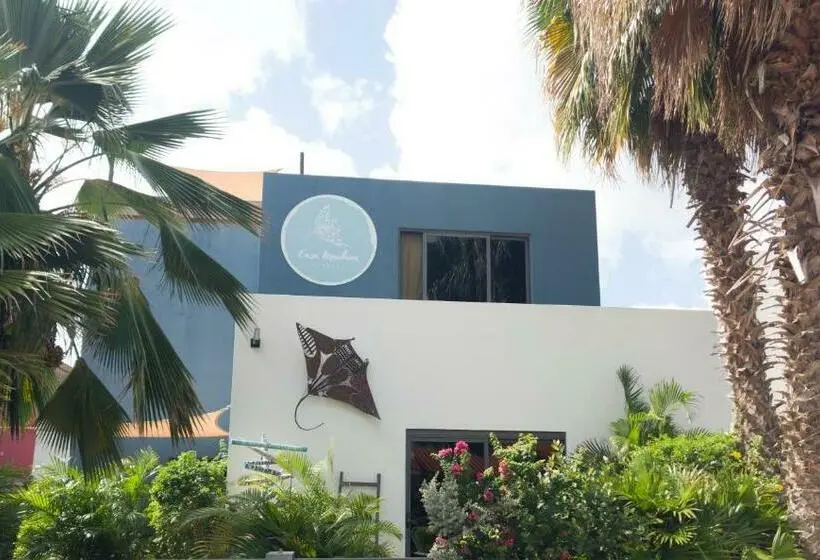 استودیوی لوکس, Casa Mantana Bonaire