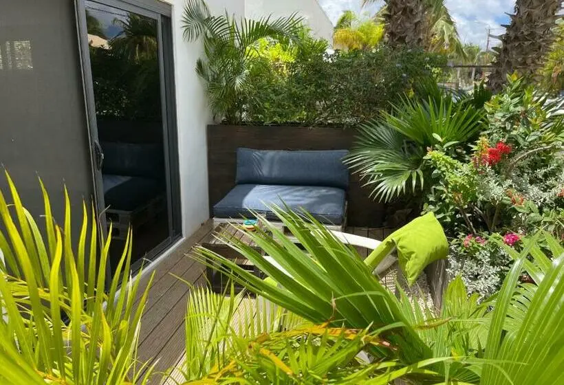 استودیوی لوکس, Casa Mantana Bonaire