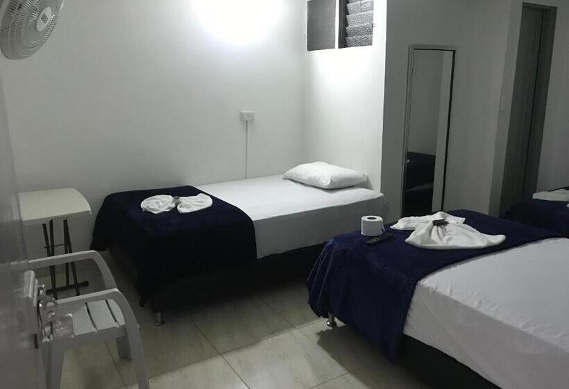 ファミリールーム, Alcazar