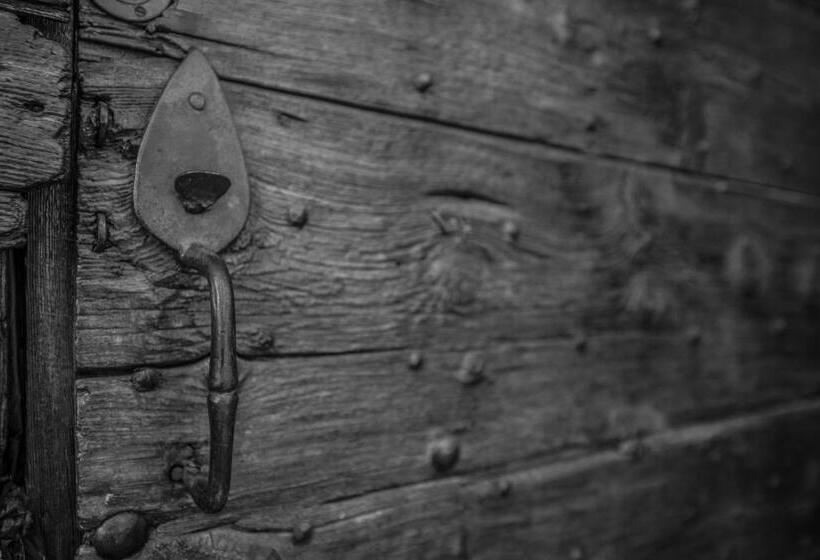 标准间, Auberge Du Bachelard