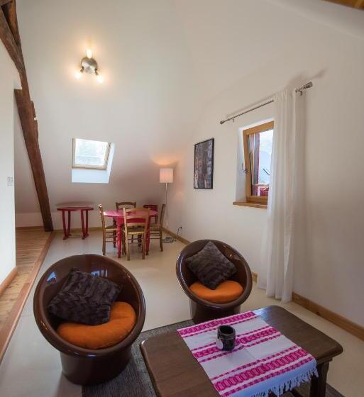 带2个卧室的公寓, Auberge Du Bachelard