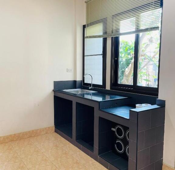 חדר סופריור, Meewaya