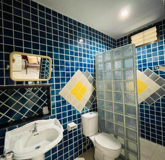 סטודיו סטנדרט נוף לים, Meewaya