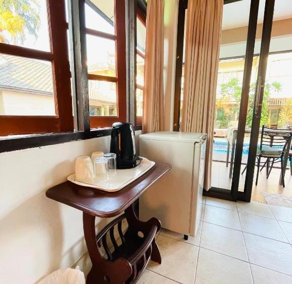 סטודיו סטנדרט נוף לים, Meewaya