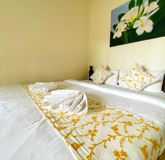 חדר משפחתי נוף לגינה, Meewaya