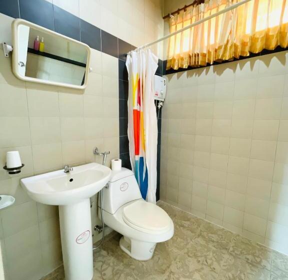 חדר משפחתי נוף לגינה, Meewaya