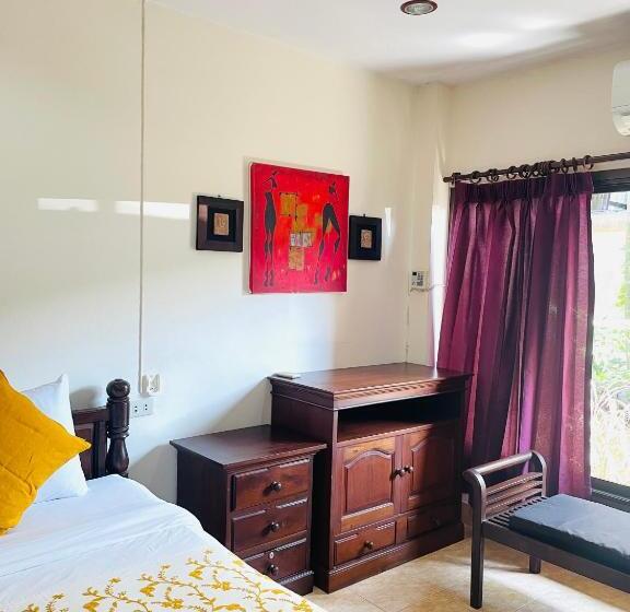 חדר סופריור, Meewaya