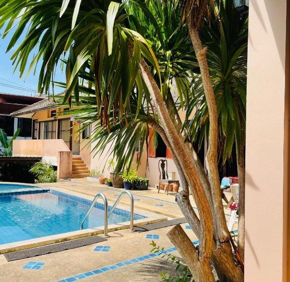 חדר סופריור, Meewaya