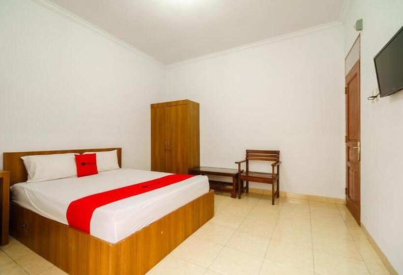 Номер Deluxe, Reddoorz Syariah@jalan Dr Mansyur Medan