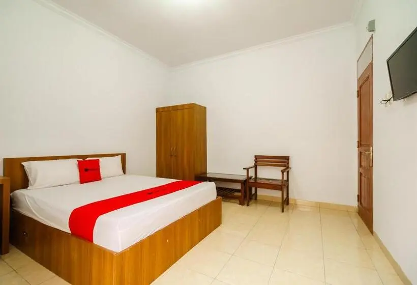 デラックスルーム, Reddoorz Syariah@jalan Dr Mansyur Medan