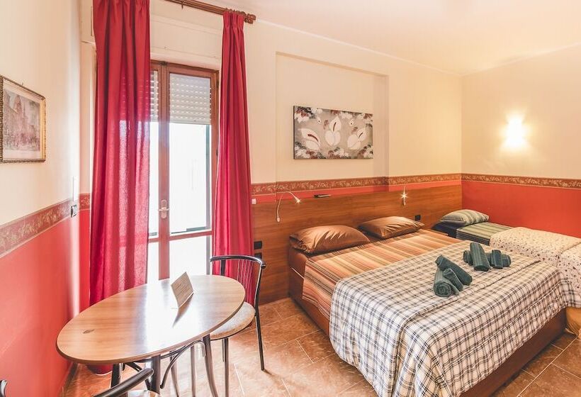 اتاق استاندارد چهار تخته, Aurora Rooms