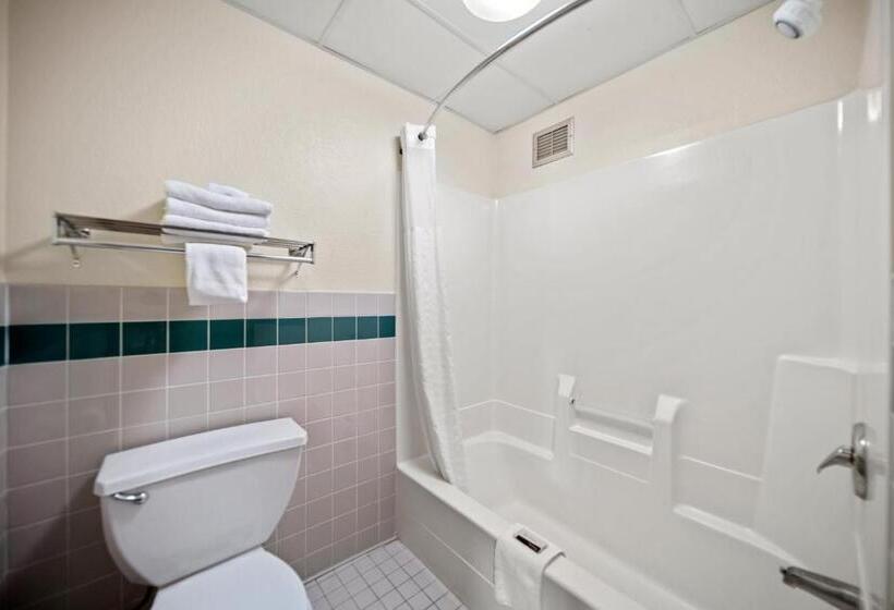 إستوديو قياسى, Americinn By Wyndham Ames