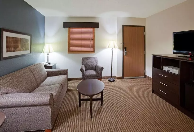سوییت, Americinn By Wyndham Menominee