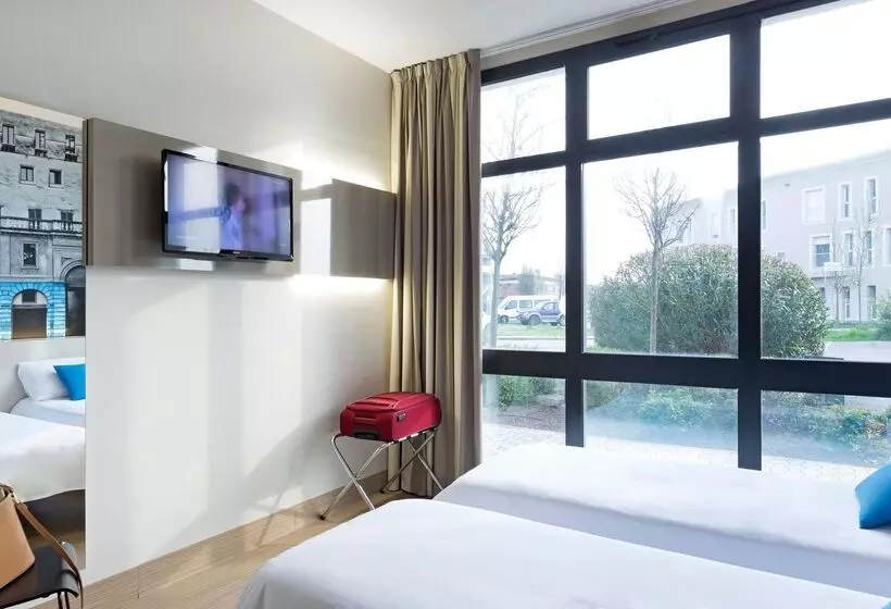 اتاق استاندارد, B&b Hotel Faenza