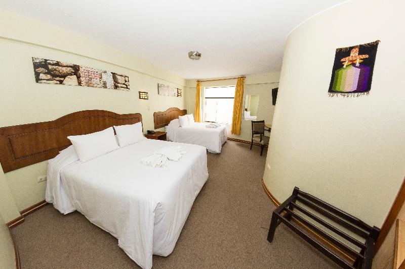 标准间, De La Villa Hermoza