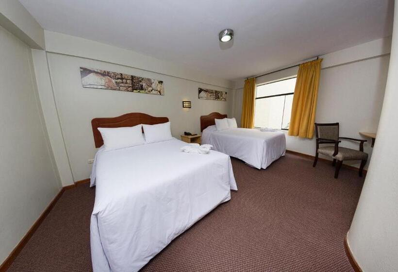 标准间, De La Villa Hermoza