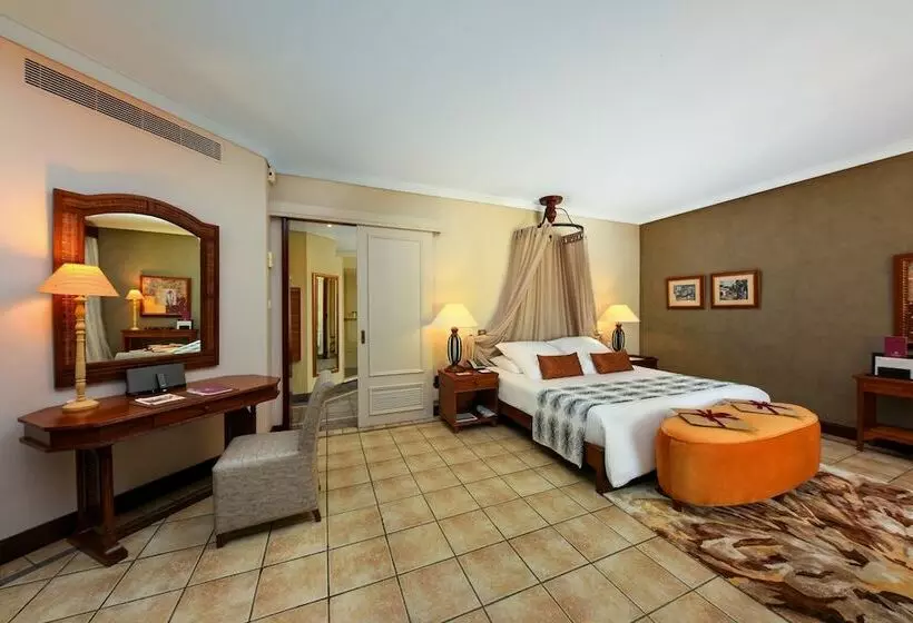 سوئیت سینیور, Dinarobin Beachcomber Golf Resort & Spa
