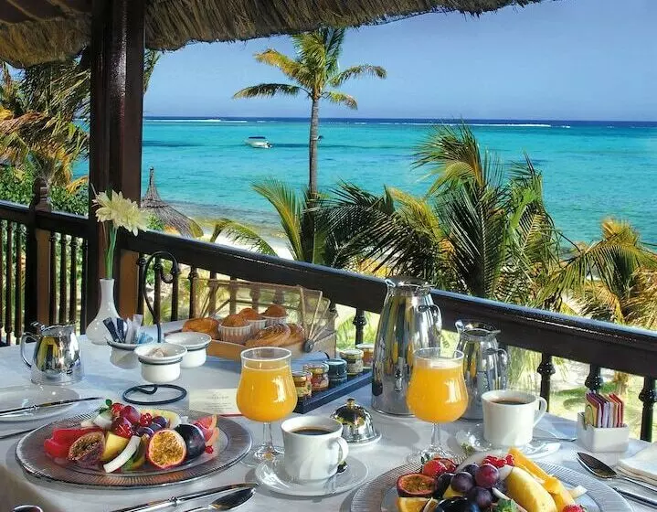 سوئیت سینیور, Dinarobin Beachcomber Golf Resort & Spa