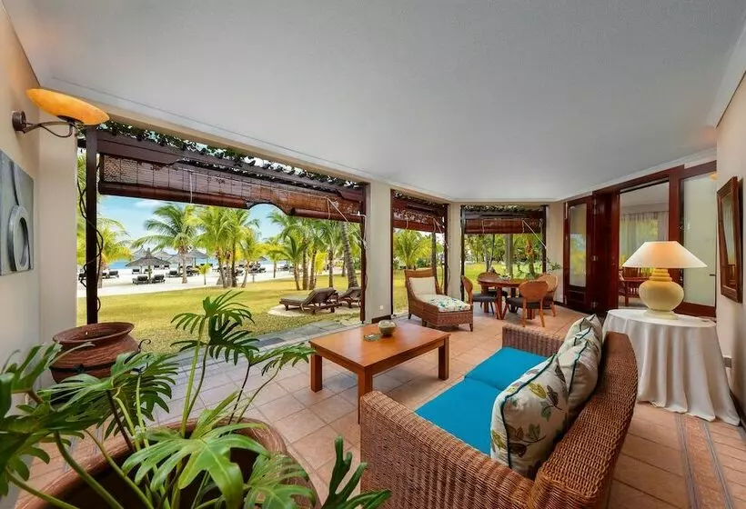 سوئیت سینیور, Dinarobin Beachcomber Golf Resort & Spa