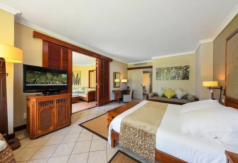 سوییت جونیور, Dinarobin Beachcomber Golf Resort & Spa