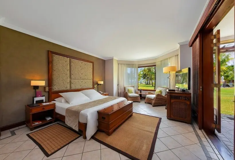سوییت جونیور, Dinarobin Beachcomber Golf Resort & Spa