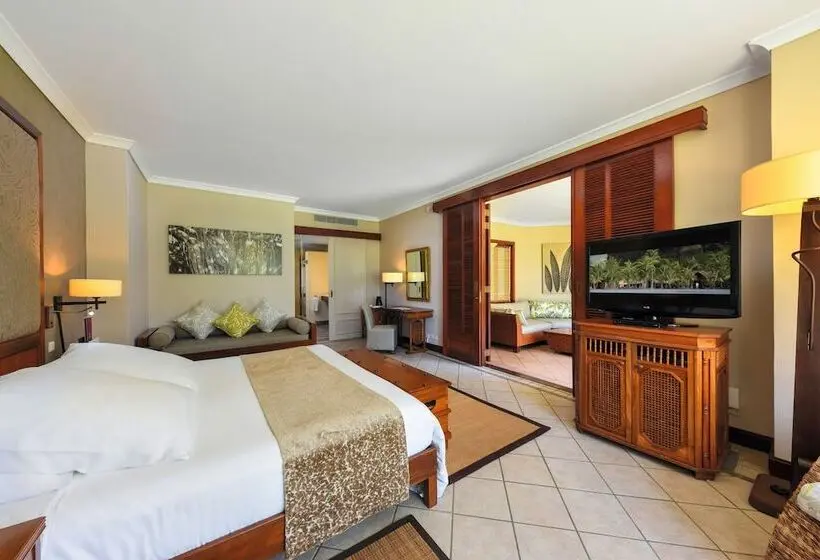 سوییت جونیور در طبقه همکف, Dinarobin Beachcomber Golf Resort & Spa