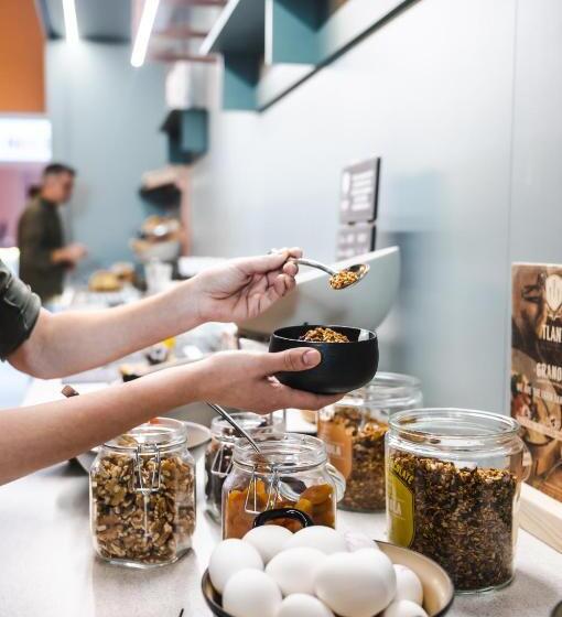 سوییت سوپریور, Halbert