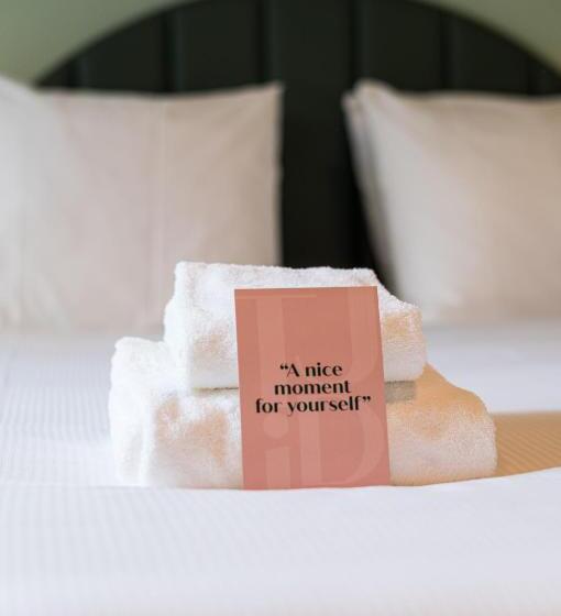 مجموعه ویستا شهر, Halbert