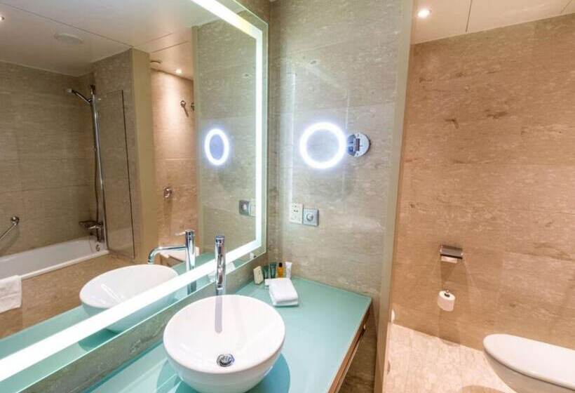 Люкс, Hilton Diagonal Mar Barcelona