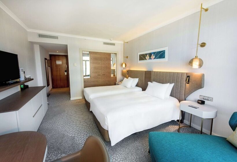 Номер Стандарт Вид на Море, Hilton Diagonal Mar Barcelona