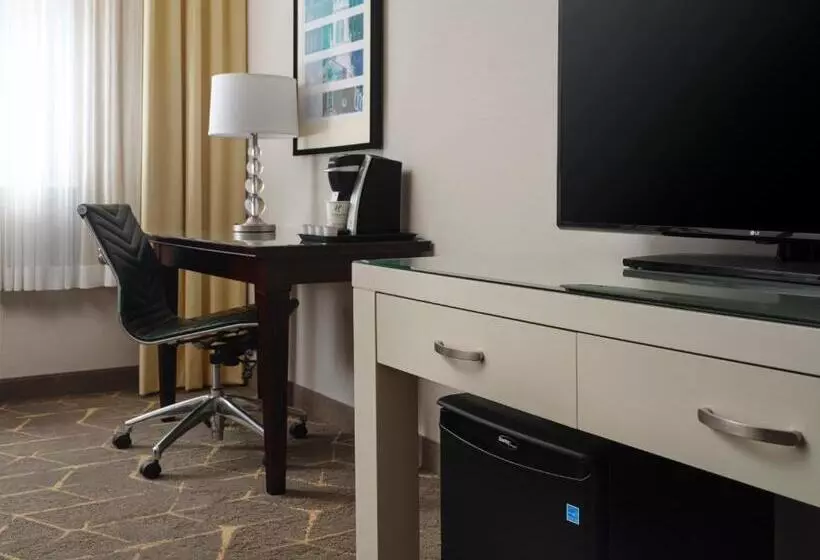 اتاق استاندارد برای معلولان, Holiday Inn Hotel & Suites Boston Peabody By Ihg