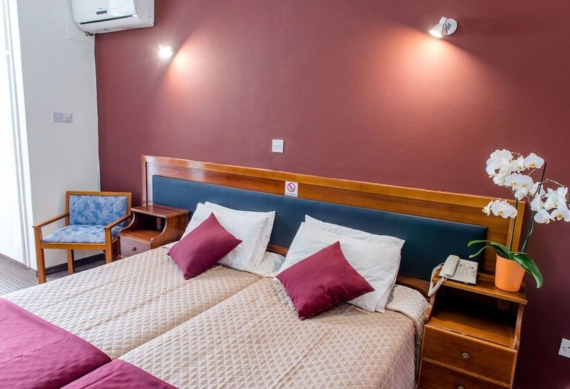 חדר סטנדרט יחיד, King S