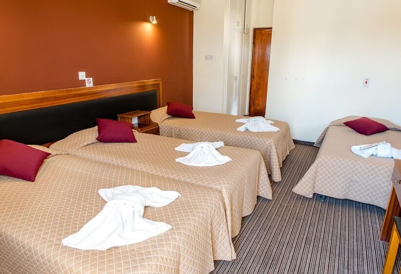 חדר סטנדרט לארבעה, King S