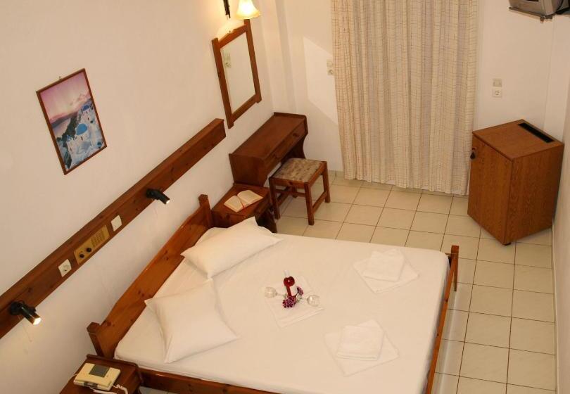 Chambre Standard, Levante Beach