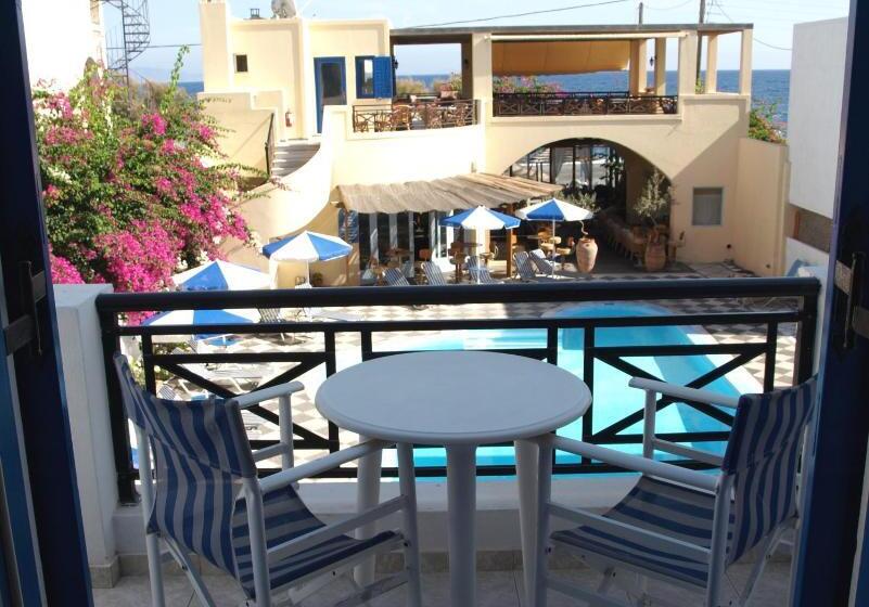 Chambre Triple Standard Vue Piscine, Levante Beach