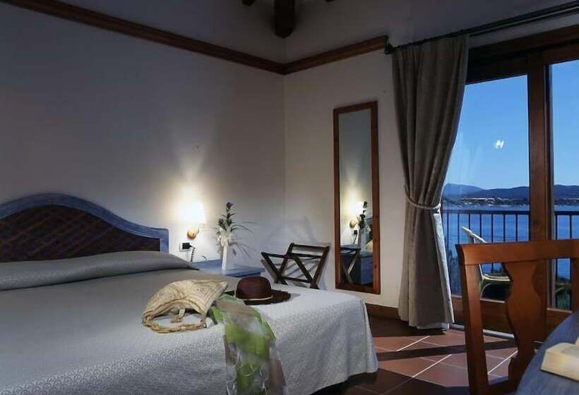 Suíte Júnior Vista Mar, Palumbalza Porto Rotondo