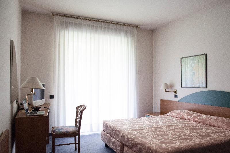 Номер Стандарт, Roero Park