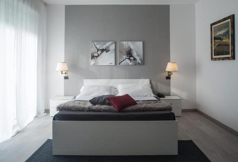 Полулюкс, Roero Park