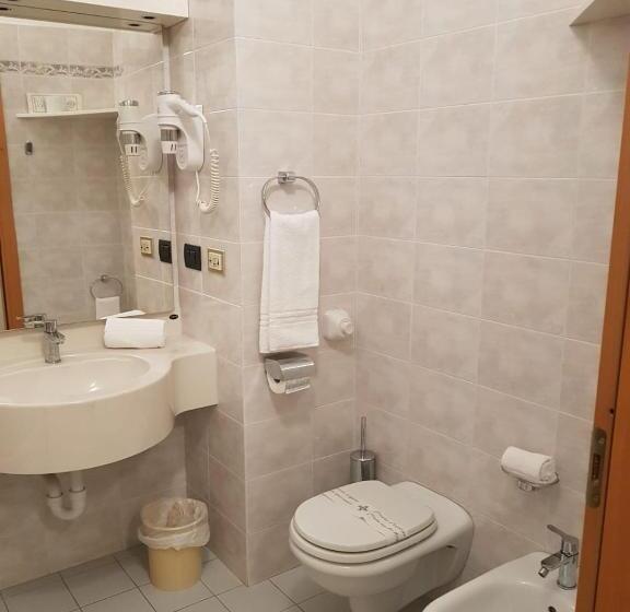 Номер Стандарт, Roero Park