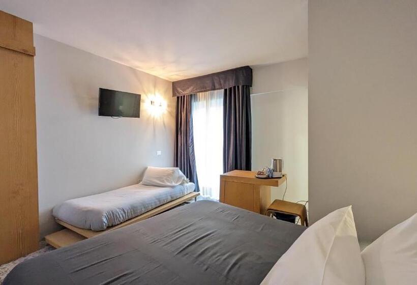 Номер Стандарт Трехместный, Garni Santa Caterina