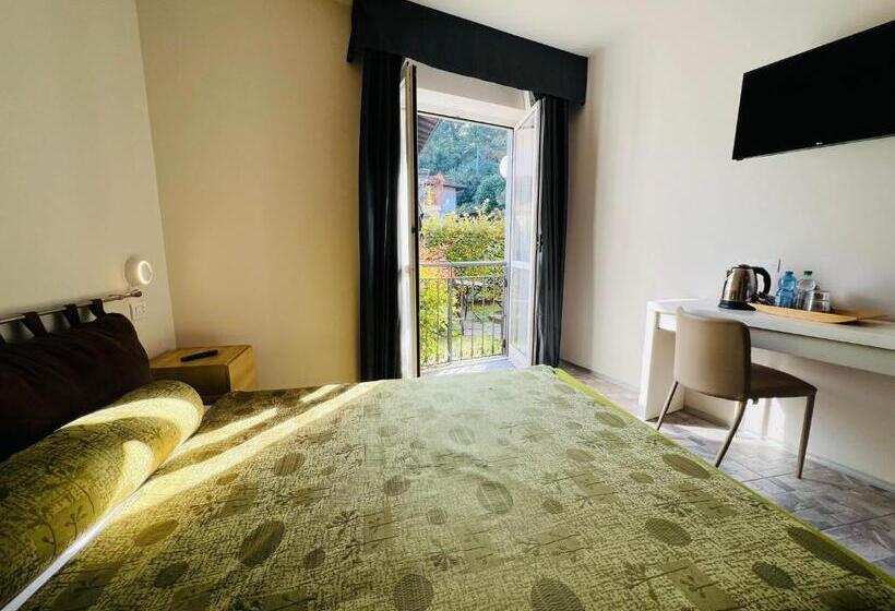 Номер Стандарт Вид на Сад, Garni Santa Caterina