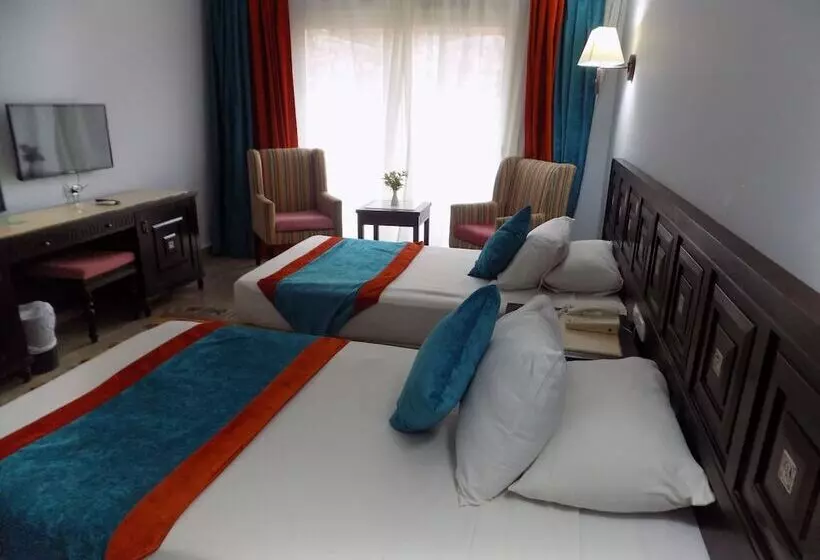 اتاق استاندارد با چشم‌انداز باغ, Turquoise Beach