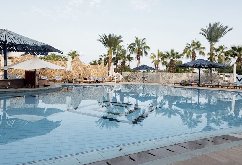 غرفة قياسية مطلّة علي حمام السباحة, Turquoise Beach