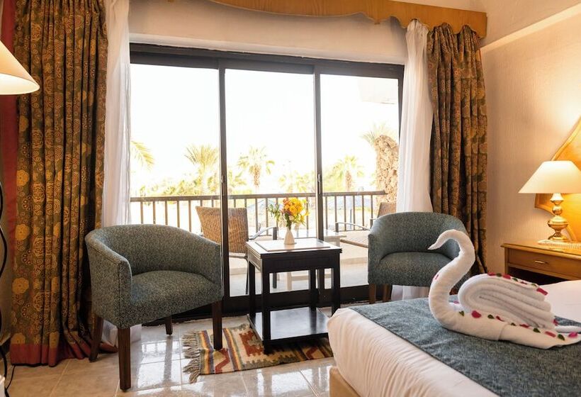 غرفة قياسية مطلّة علي حمام السباحة, Turquoise Beach