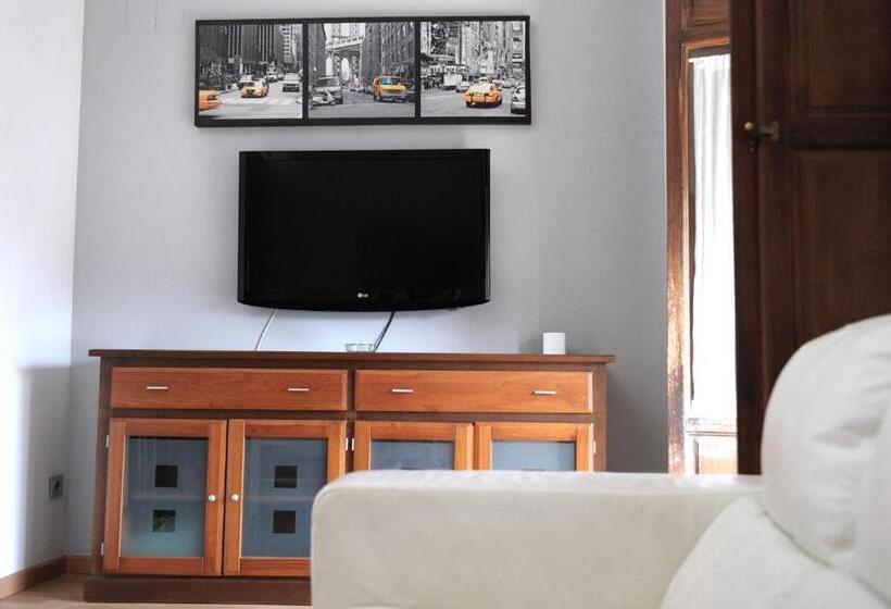 Апартаменты 1 Спальня с Балконом, Vivienda Turística Yamaries