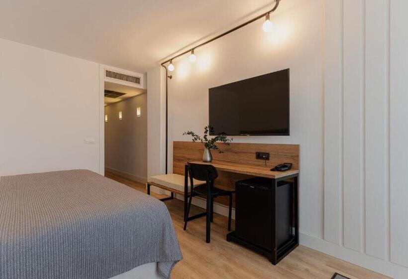 Quarto Triplo Estandar, Magnolia Hotel   Adults Only