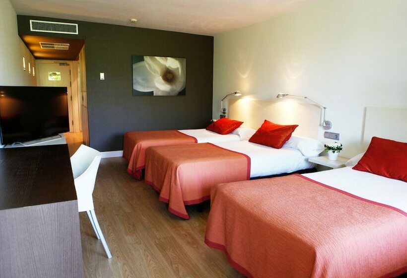 标准三人间, Magnolia Hotel   Adults Only